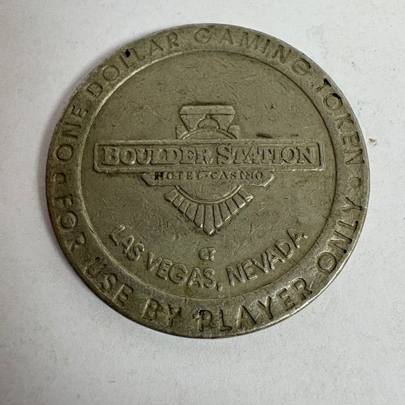 Boulder Station Hotel Casino One Dollar Gaming Token Las Vegas Nevada - Picture 1 of 2